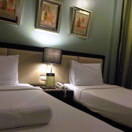 Urban Manor Hotel Roxas Dış mekan fotoğraf