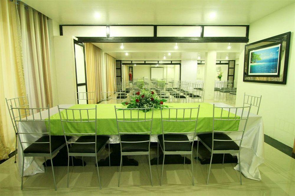 Urban Manor Hotel Roxas Dış mekan fotoğraf